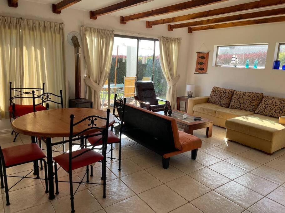 Hermosa Casa En Maitencillo-chile Para Disfrutar Todo El Ano!! Casa de férias